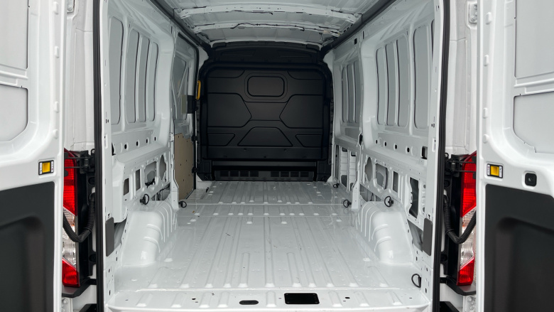 Ford Transit E-350 L3 Rwd 135kW 68kWh H2 Leader Van Auto